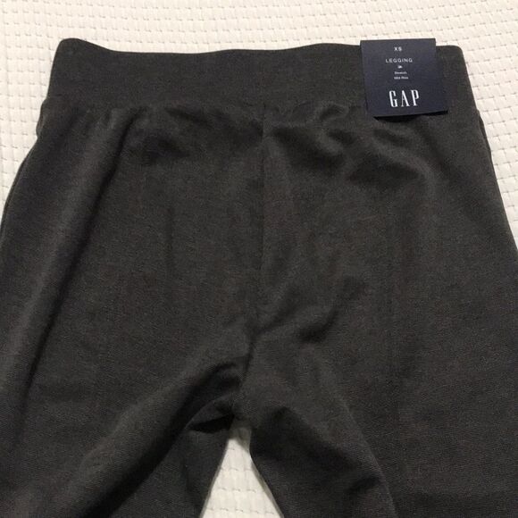 NWT- GAP - S & M - Picture 5 of 8
